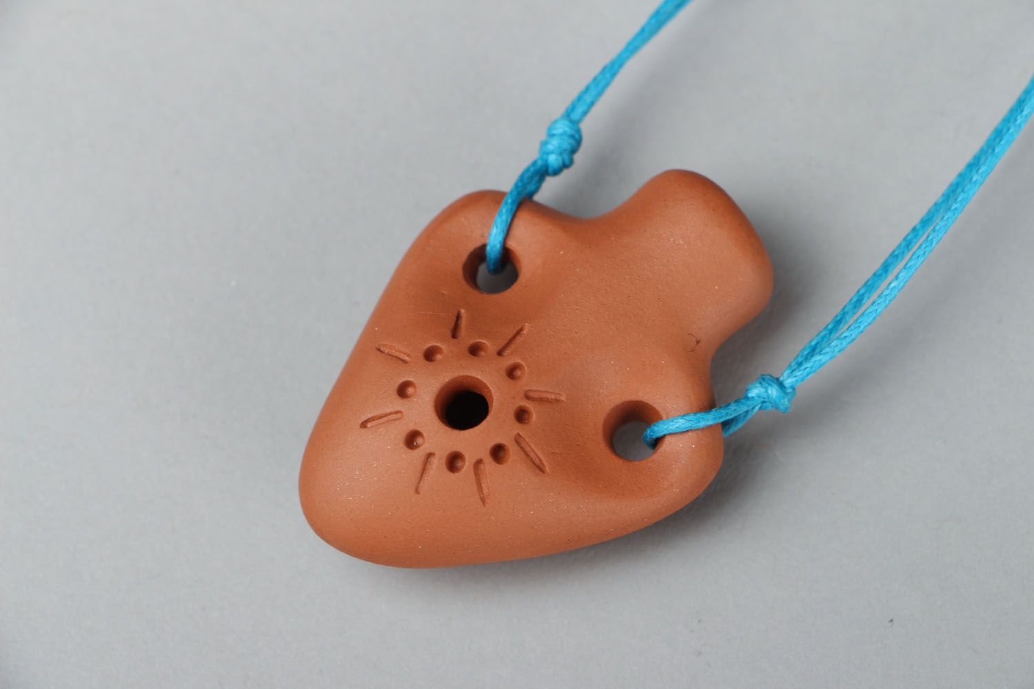 Ceramic whistle pendant photo 1