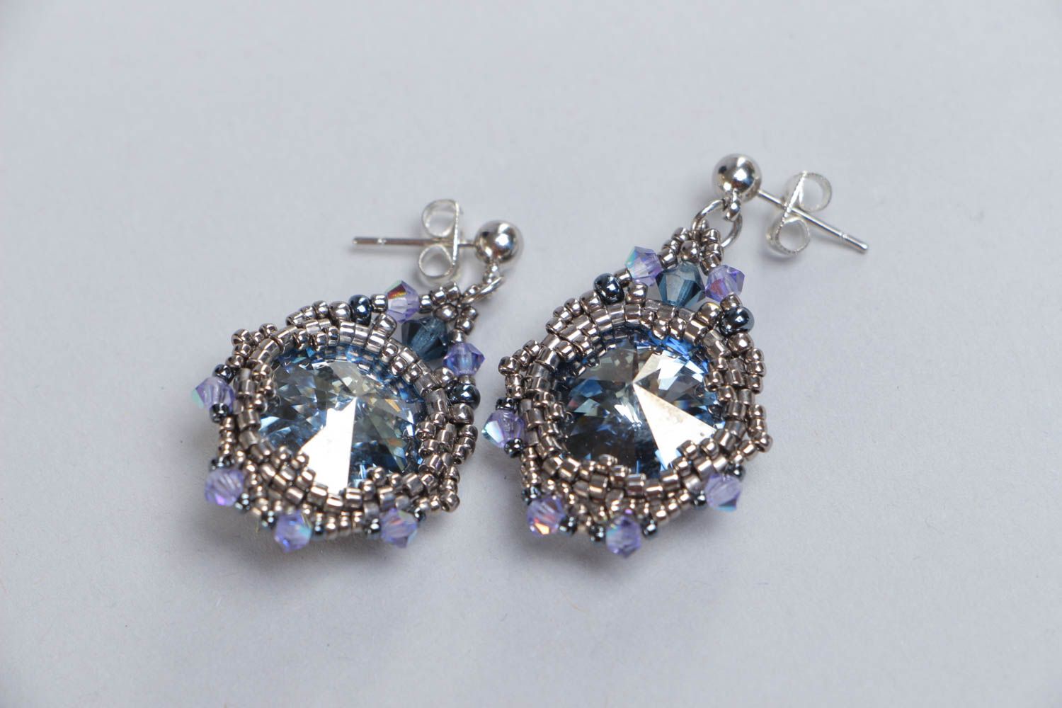 Handmade beaded stud earrings with Austrian crystals beautiful stylish jewery photo 2