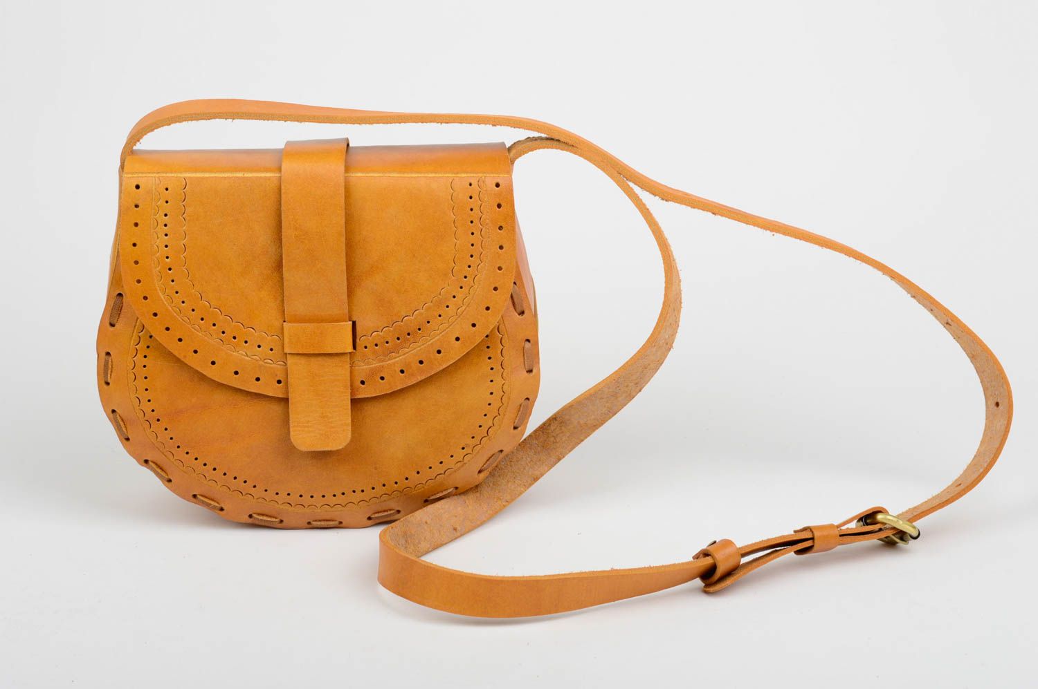 Сумка ручной работы сумка через плечо коричневая сумка из кожи с резными узорами фото 4