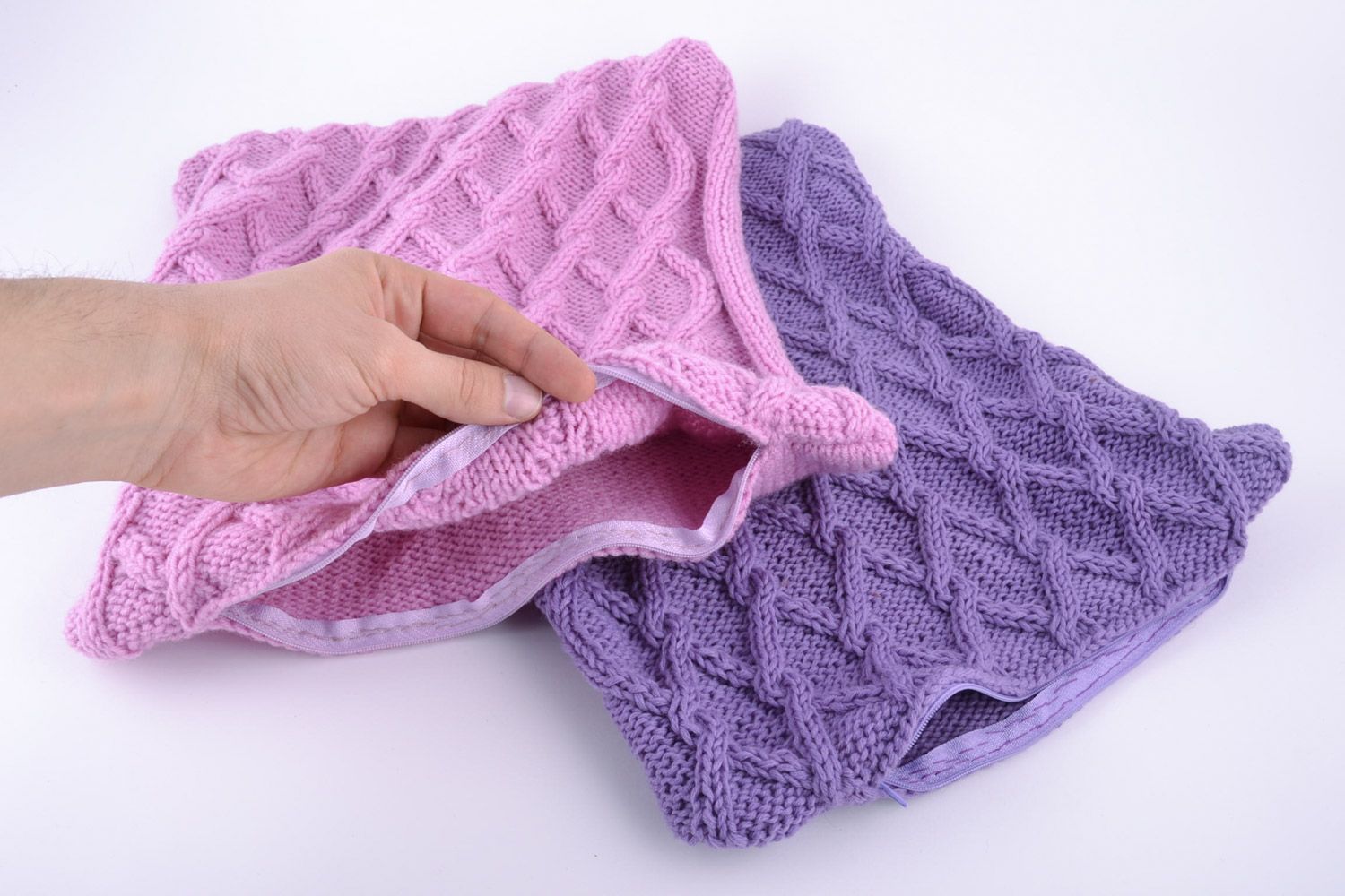 Set de housses de coussins tricotées en mi-laine faites main 2 pièces mauve rose photo 5