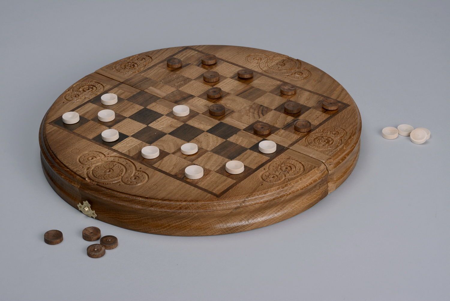 Set for the chess and checkers game  photo 2