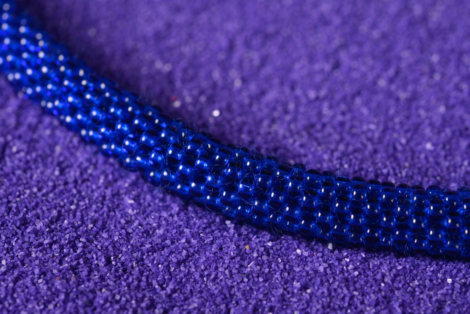 Жгут из бисера украшение ручной работы красивое тонкое синее колье из бисера фото 4
