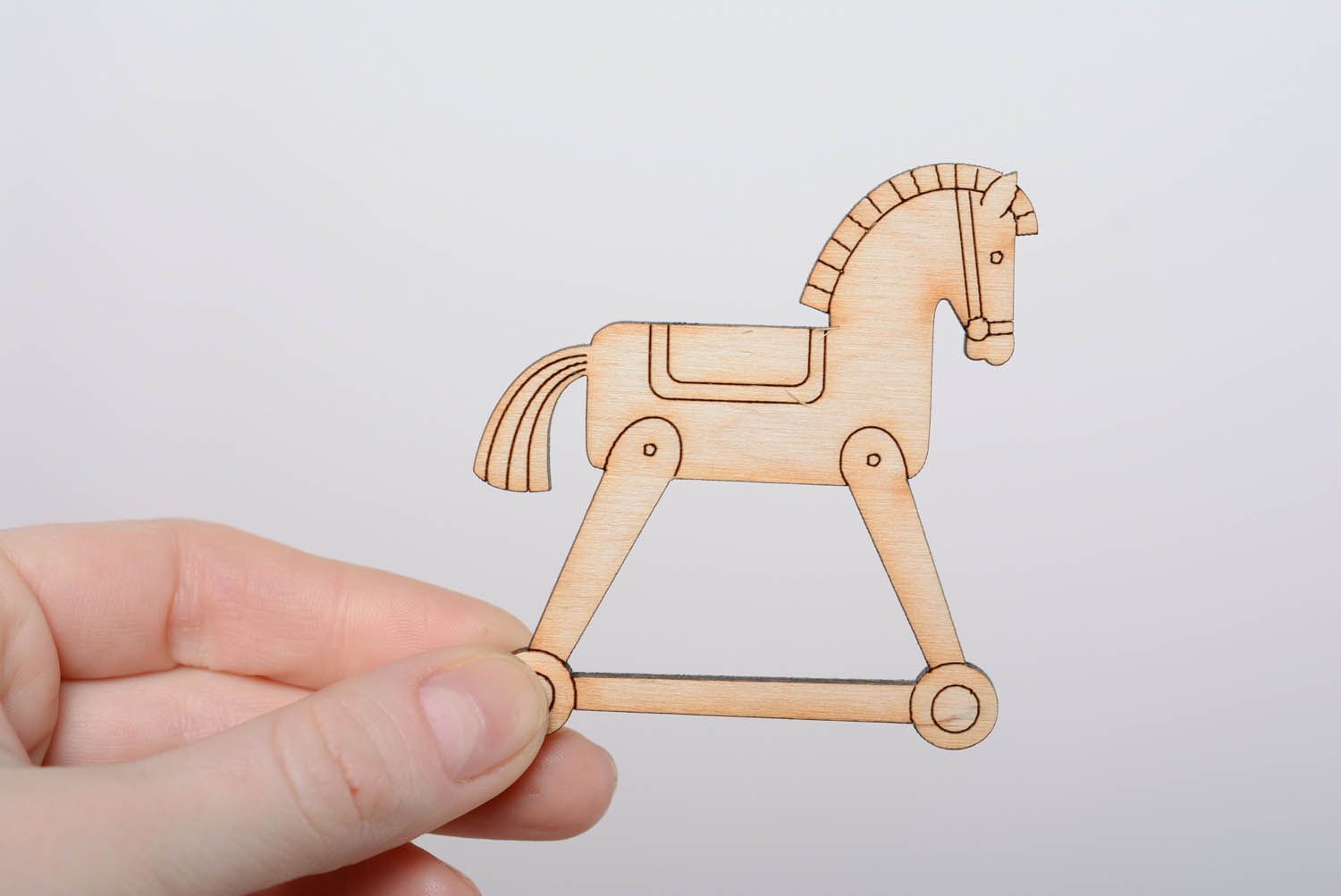 Magnet à décorer fait main en forme de cheval photo 4