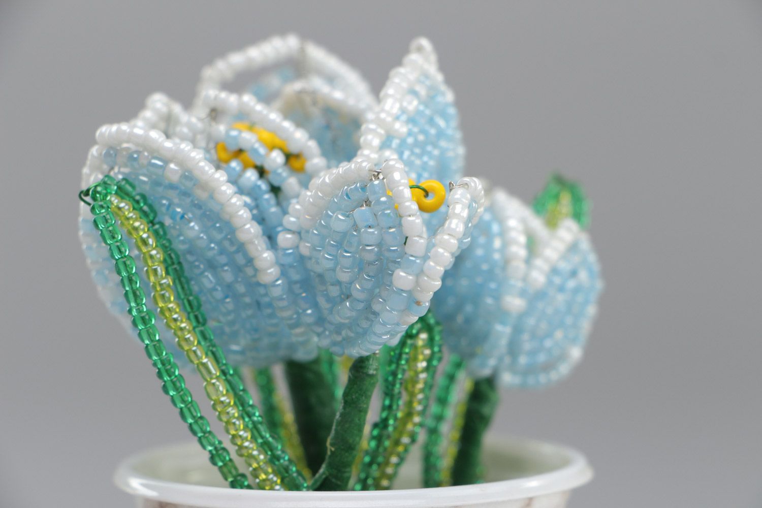 Handmade woven Chinese bead flowers in the shape of blue crocuses photo 4