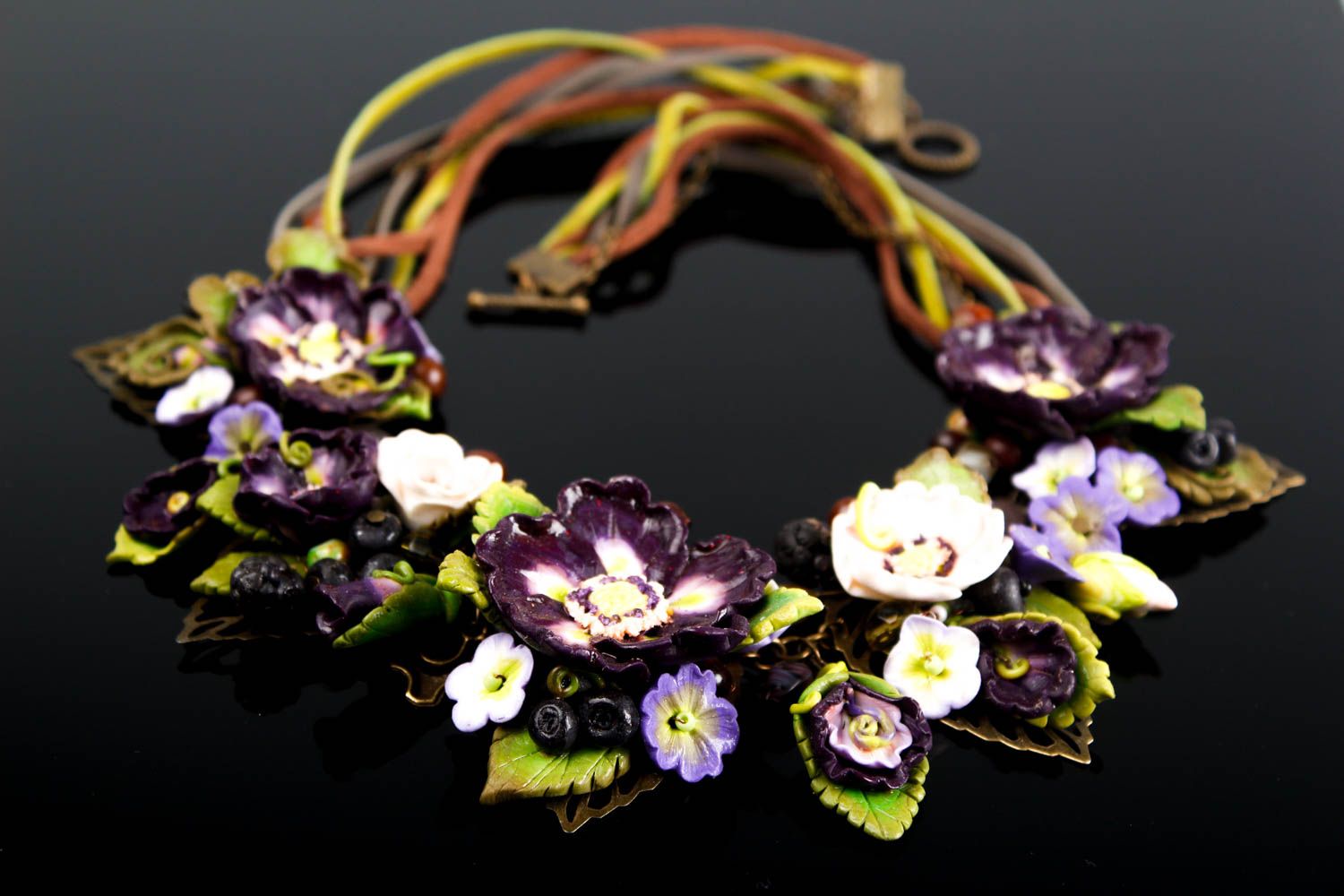 Collier fleurs en pâte polymère Bijou fait main original Accessoire femme photo 1