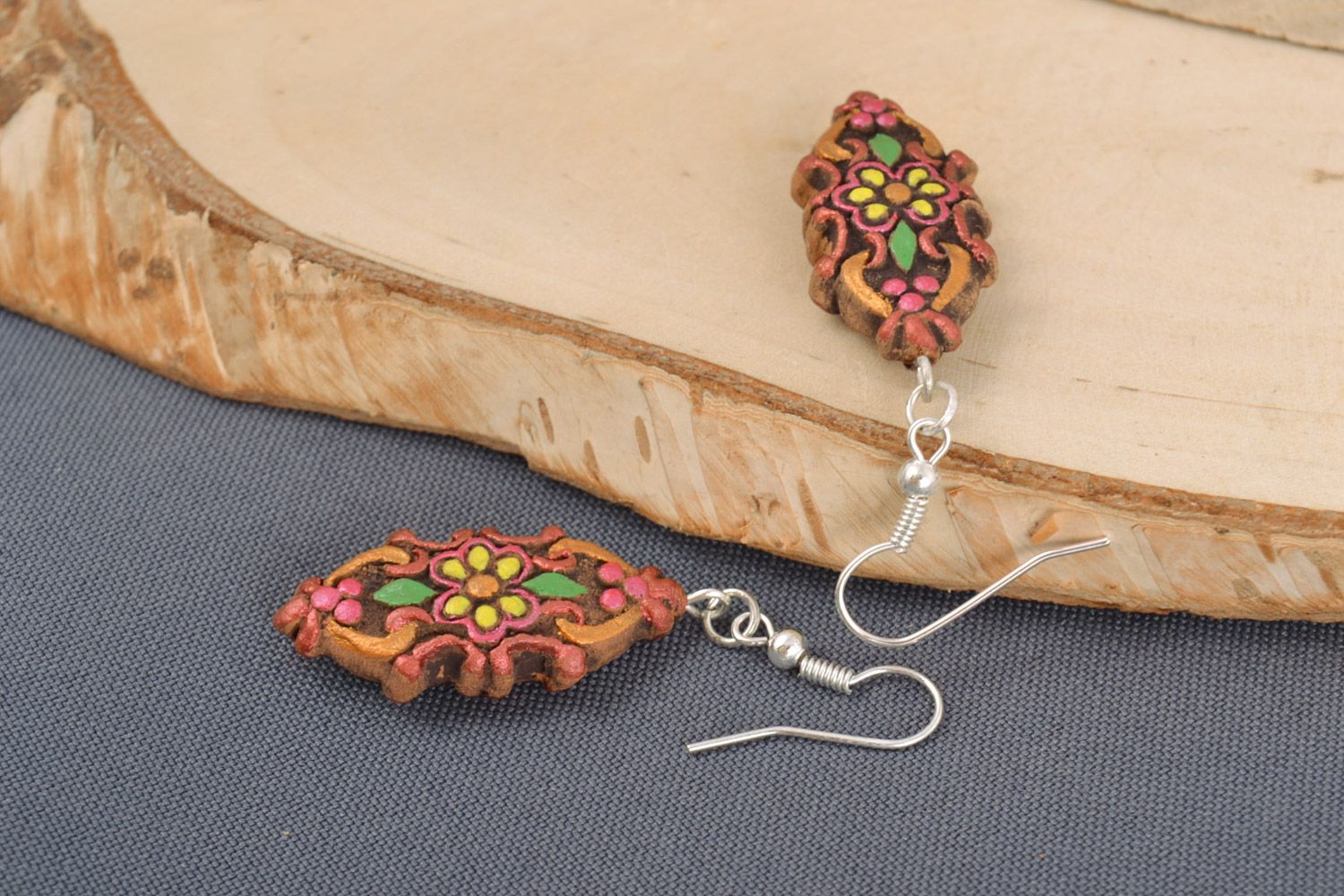 Elegant small ceramic earrings painted with colorful acrylics handmade photo 1