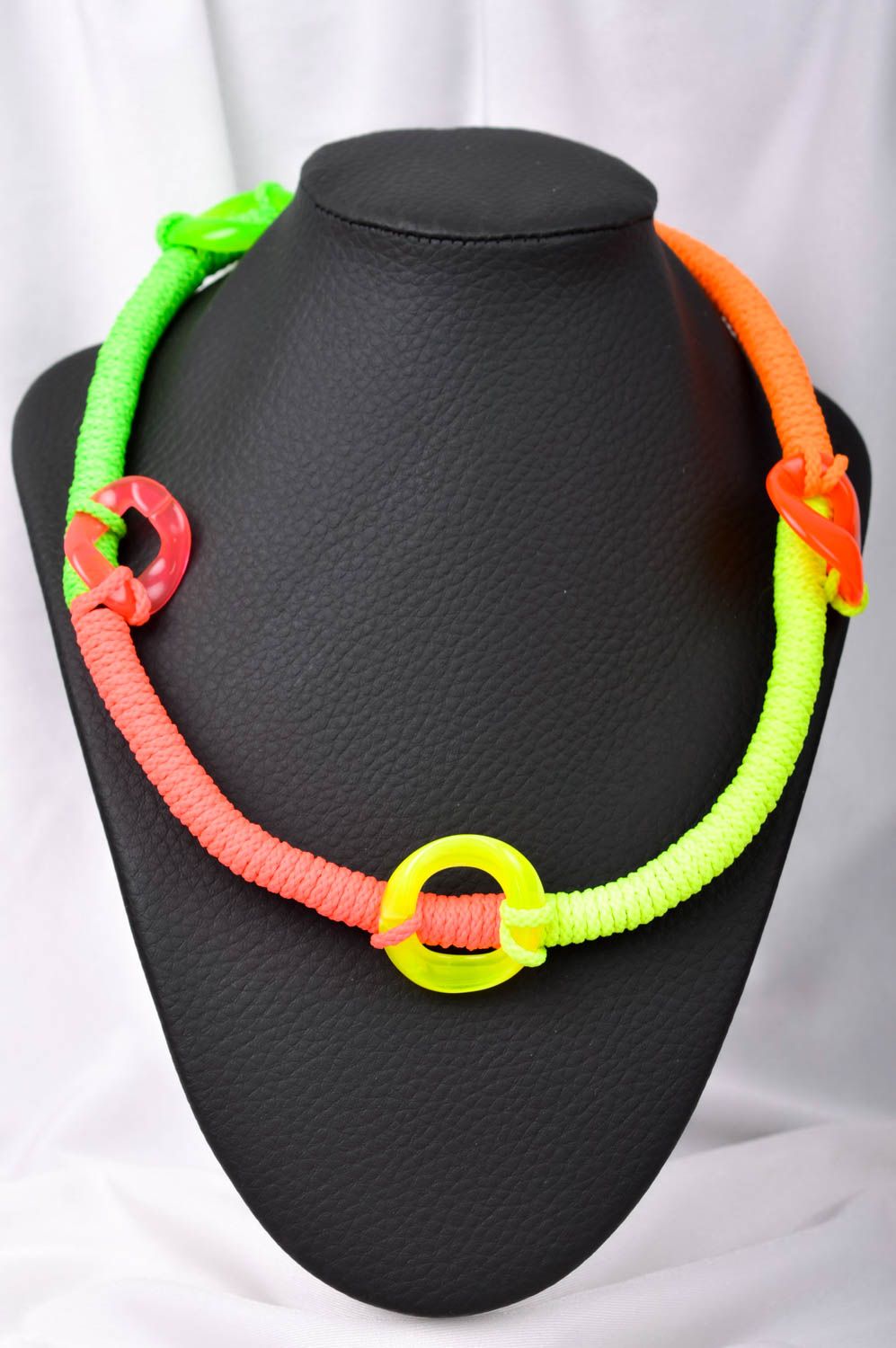 Collar de cuerda de colores artesanal adorno para el cuello accesorio de verano  foto 1