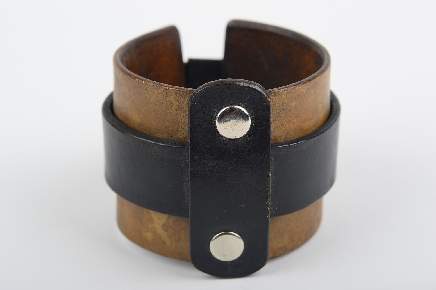 Bracelet en cuir Bijou fait main Accessoire homme métal design de créateur photo 2