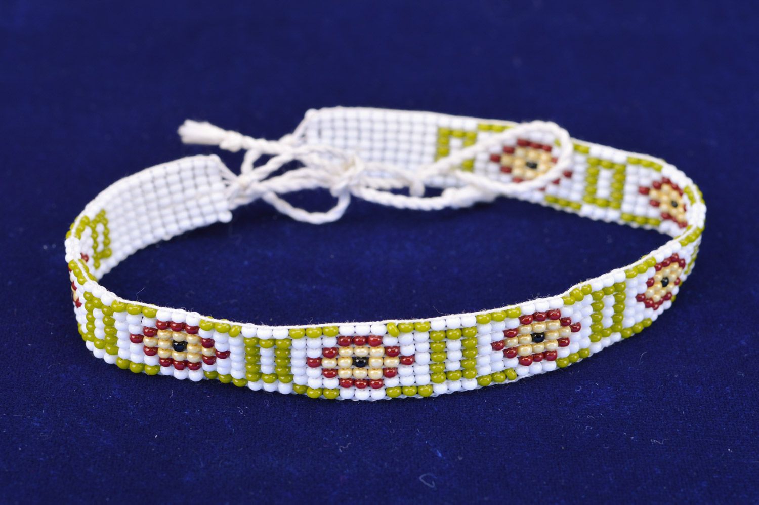 White and green handmade wide beaded collar necklace for girl photo 2