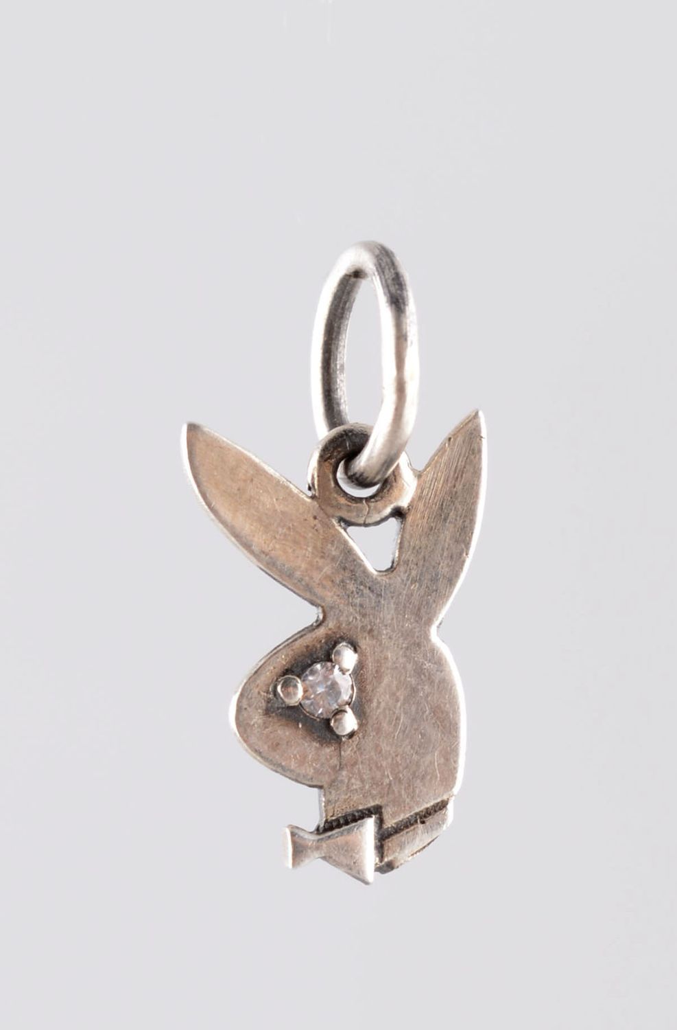 Pendentif bronze Bijou fait main original lapin argenté Accessoire femme stylé photo 3