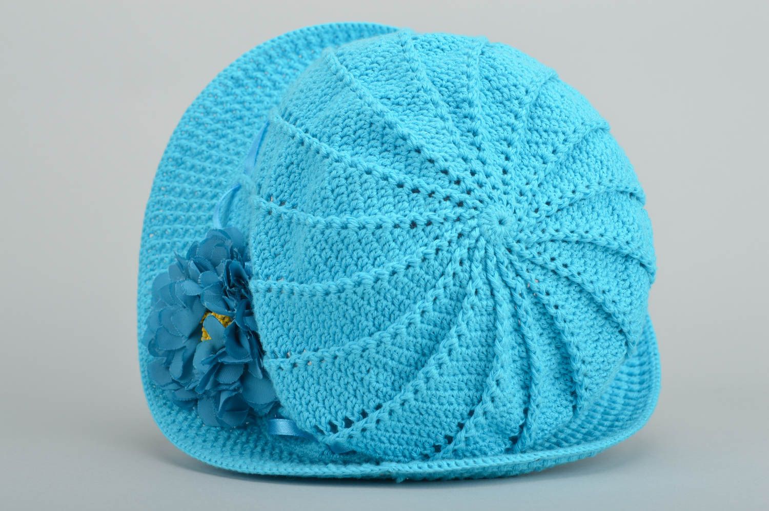 Chapeau pour fille tricoté au crochet fils de coton fait main Fleur Myosotis photo 3