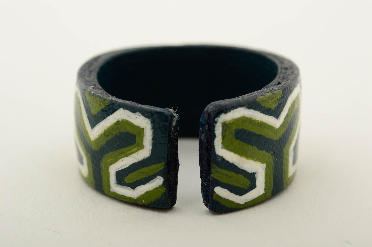 Кольцо ручной работы кожаный аксессуар зеленый оригинальное кольцо с росписью фото 4