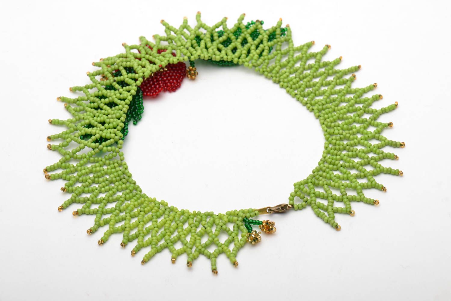 Collier en perles de verre tchèque vert clair photo 5
