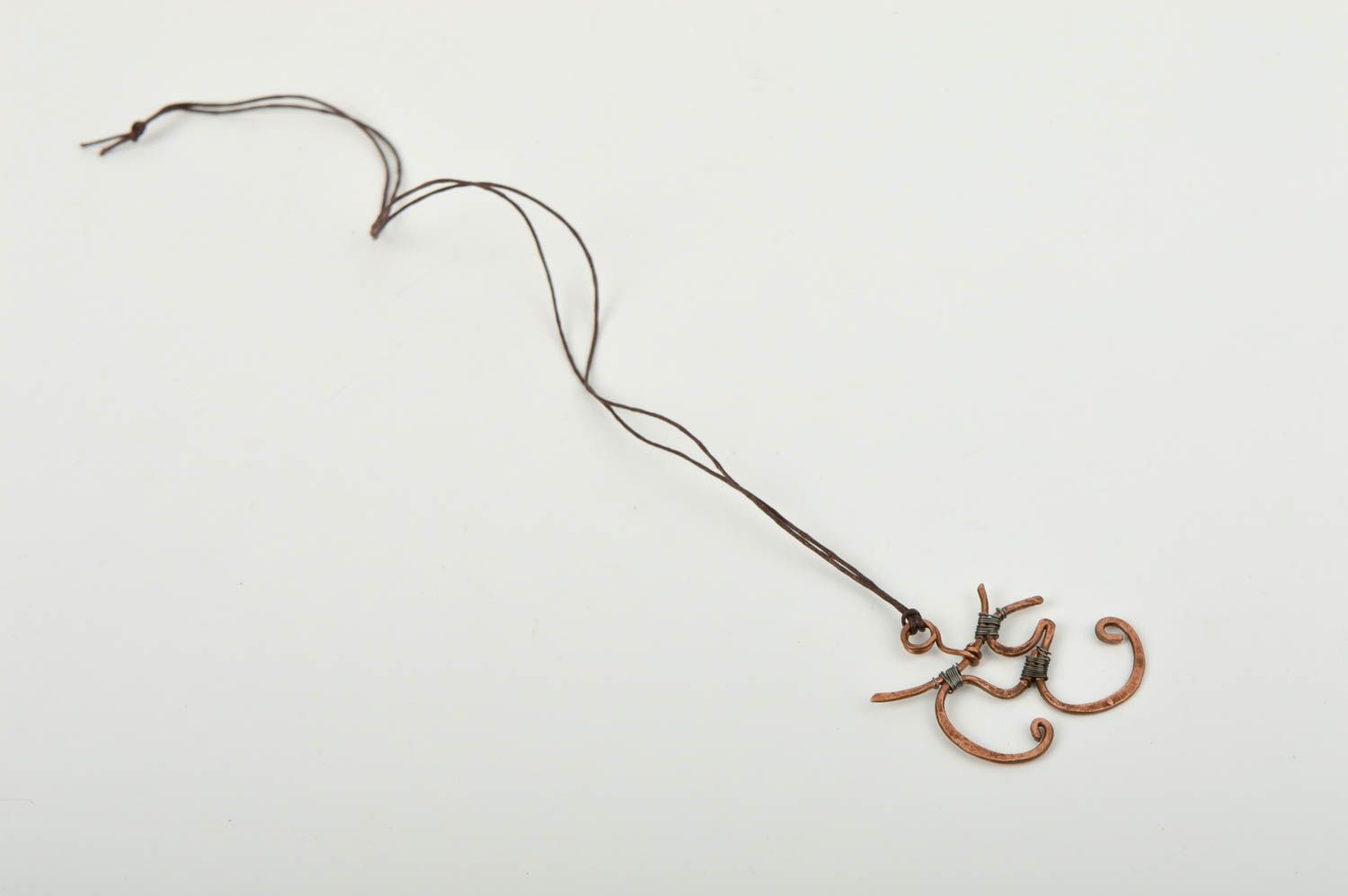 Handmade schöner Kupfer Anhänger Designer Schmuck Accessoire für Frauen Ajour foto 3