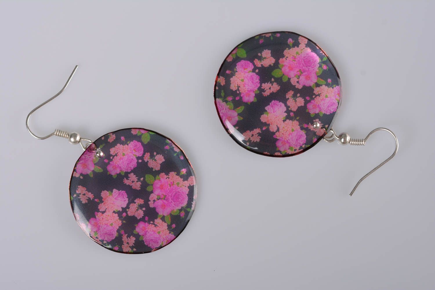 Handmade flower earrings made of epoxy resin with print with decoupage   photo 4