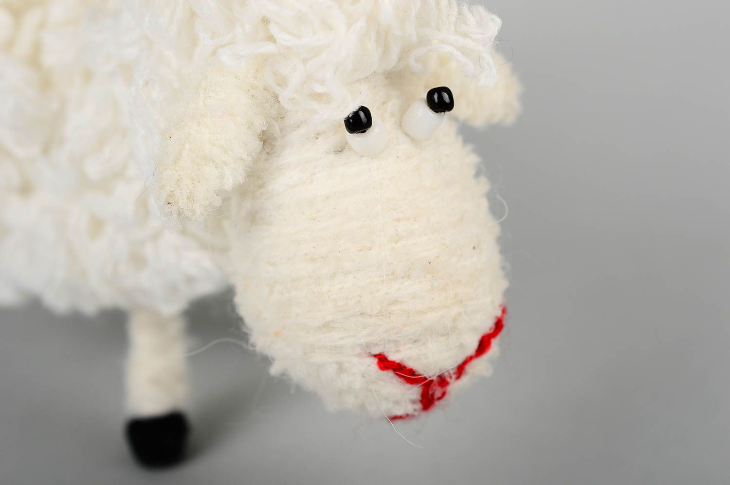 Juguete artesanal peluche decorativo ovejita blanca regalo original para niño  foto 5