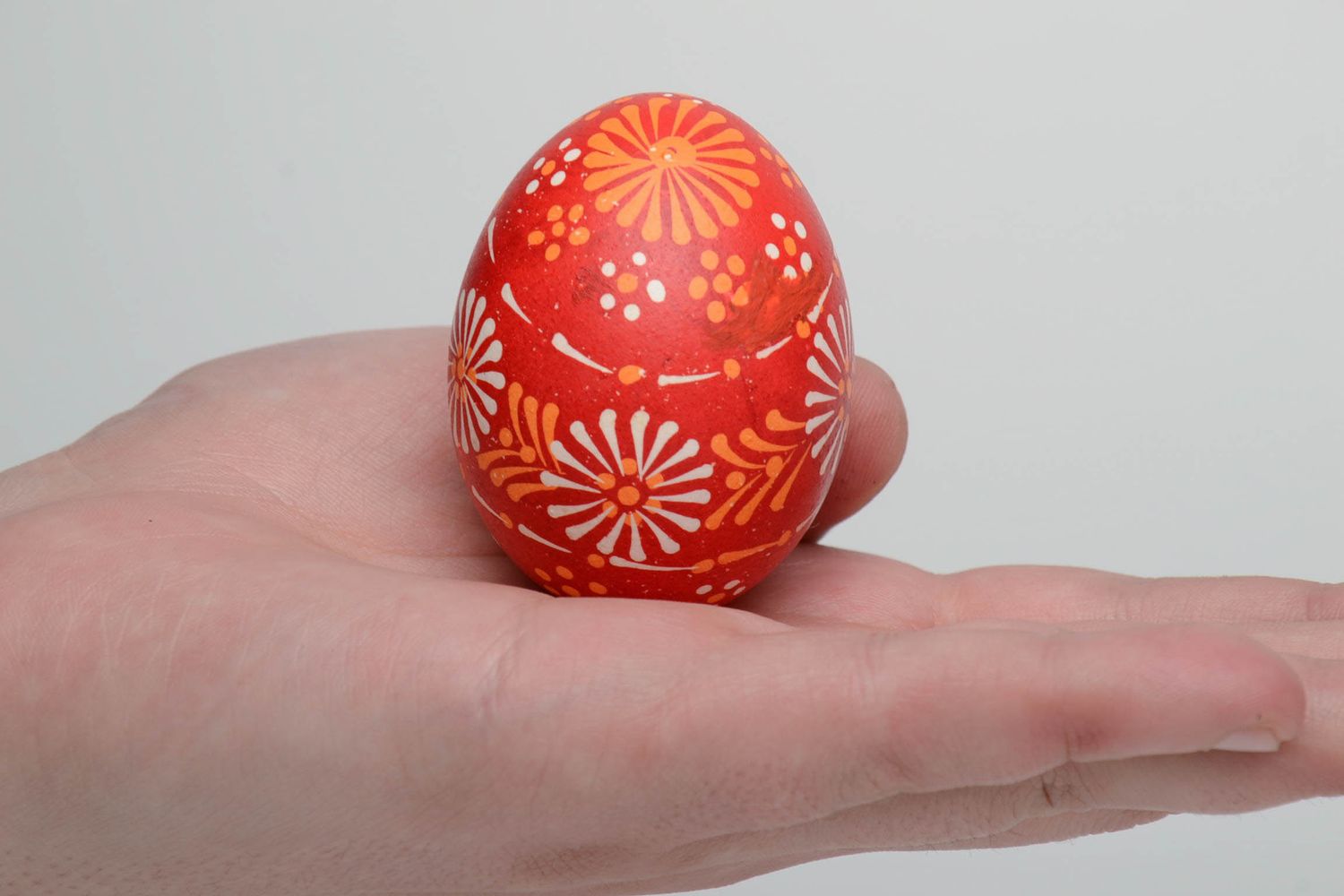 L'uovo decorativo fatto a mano pysanka dipinta a mano pasquale ucraina 

 foto 5