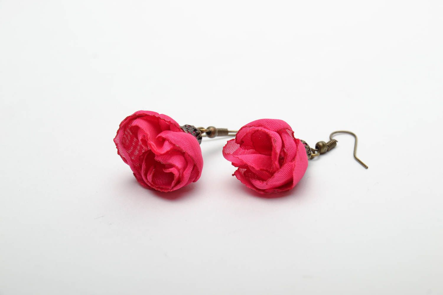 Red floral earrings made of satin ribbons photo 4