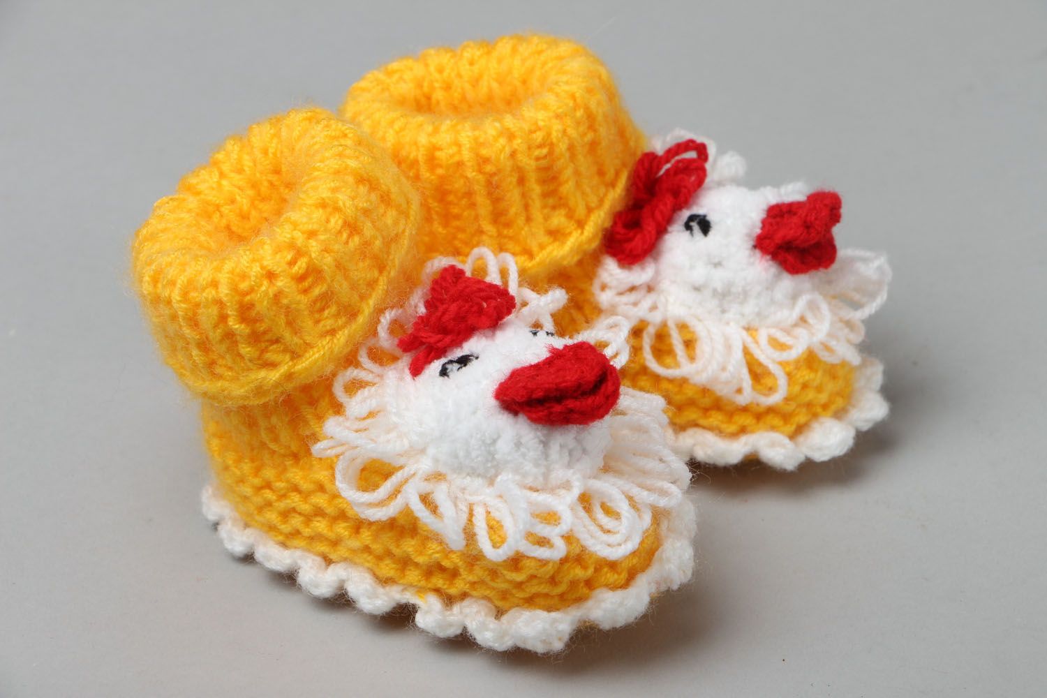 Hand crocheted baby booties photo 1