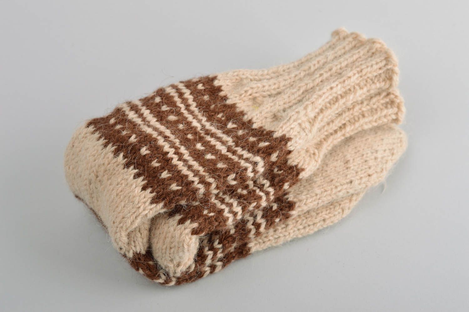 Носки ручной работы зимний аксессуар бежевый с коричневым шерстяные носки фото 5