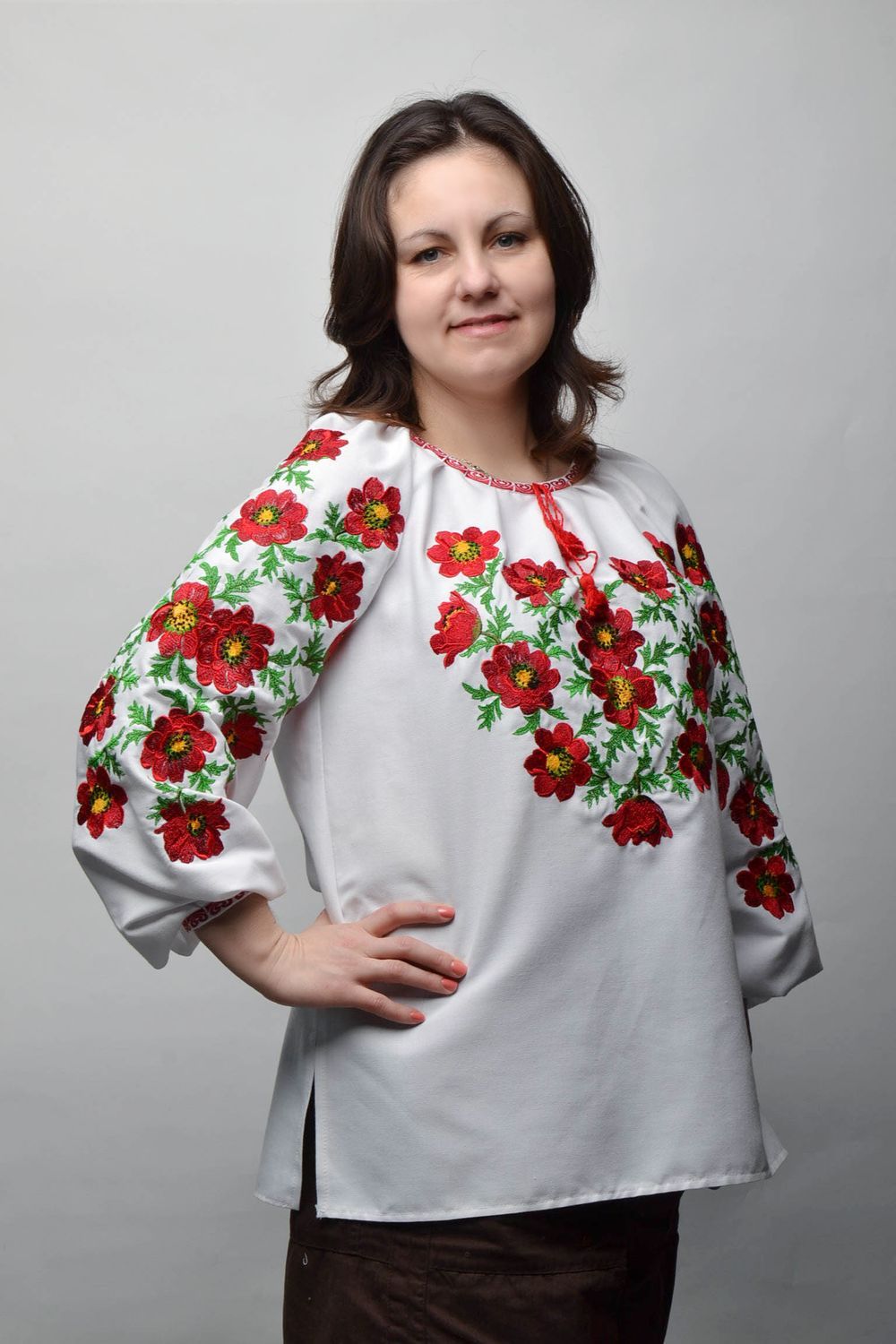 Camisa bordada de tela casera para mujer foto 1
