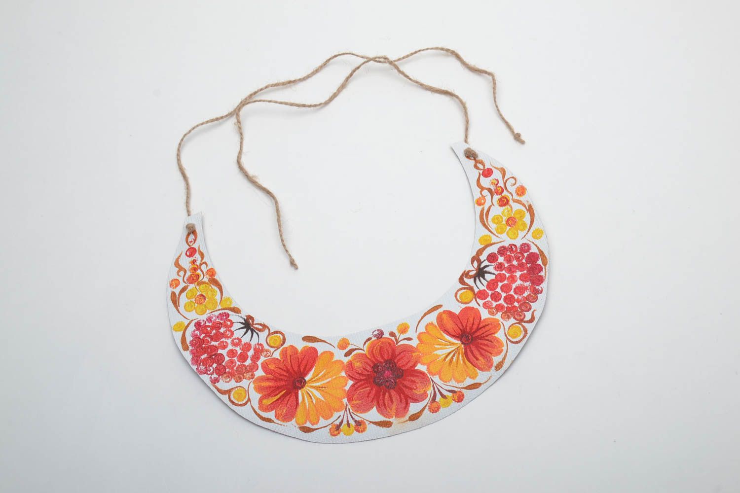 Fabric necklace with Petrikivka painting photo 2