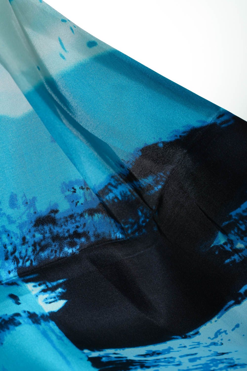 Pañuelo de seda con piedras de color azul turquí foto 4