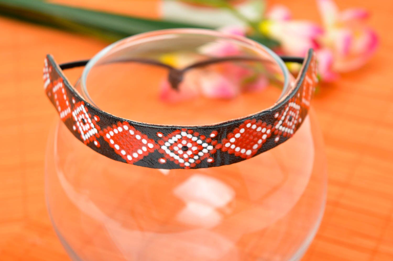 Handmade leather wrist bracelet elegant stylish bracelet feminine jewelry photo 1