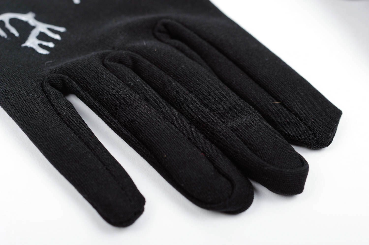 Gants tissu faits main Vêtement design Cadeau original avec motifs noirs photo 4