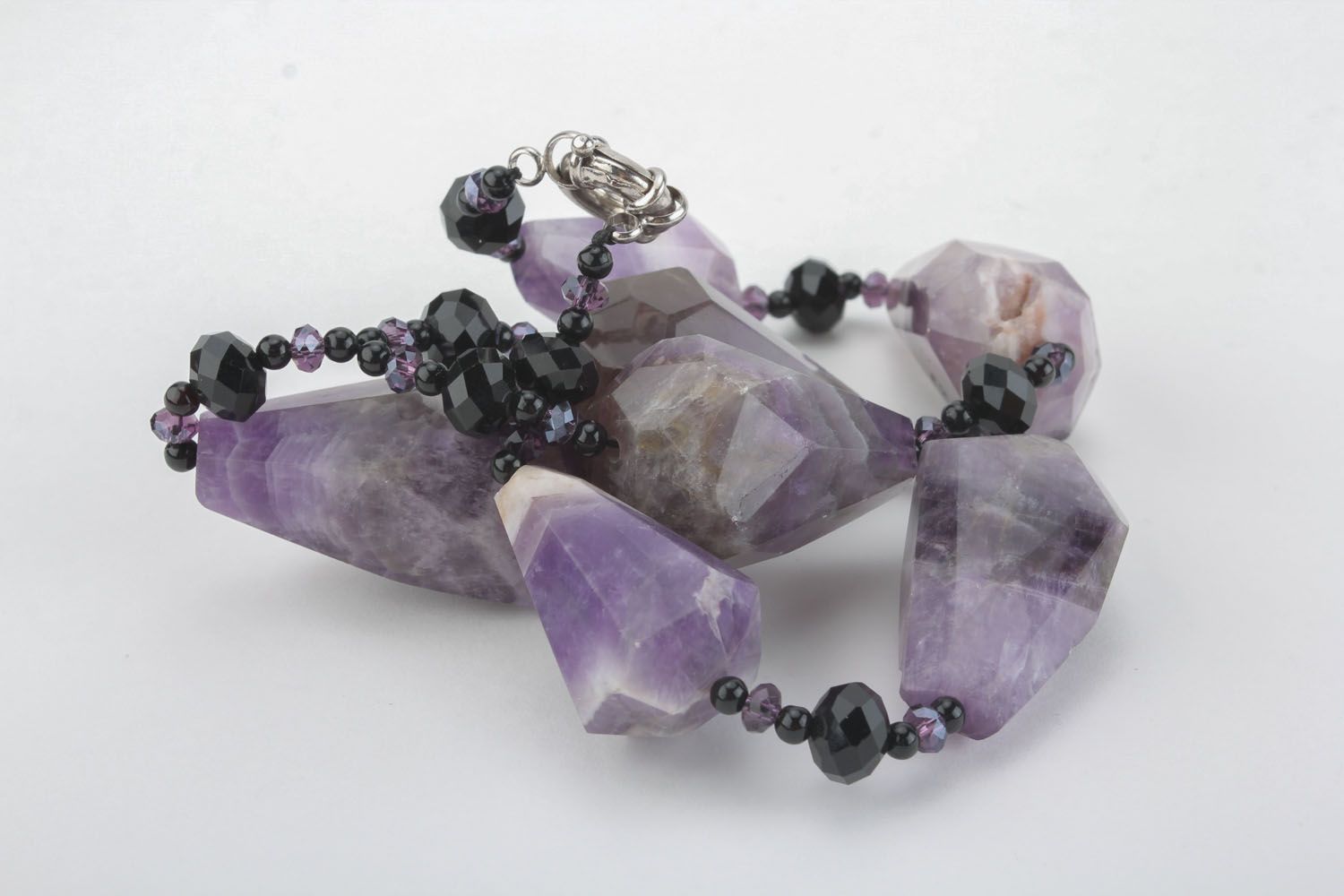 Massive necklace with amethyst photo 1