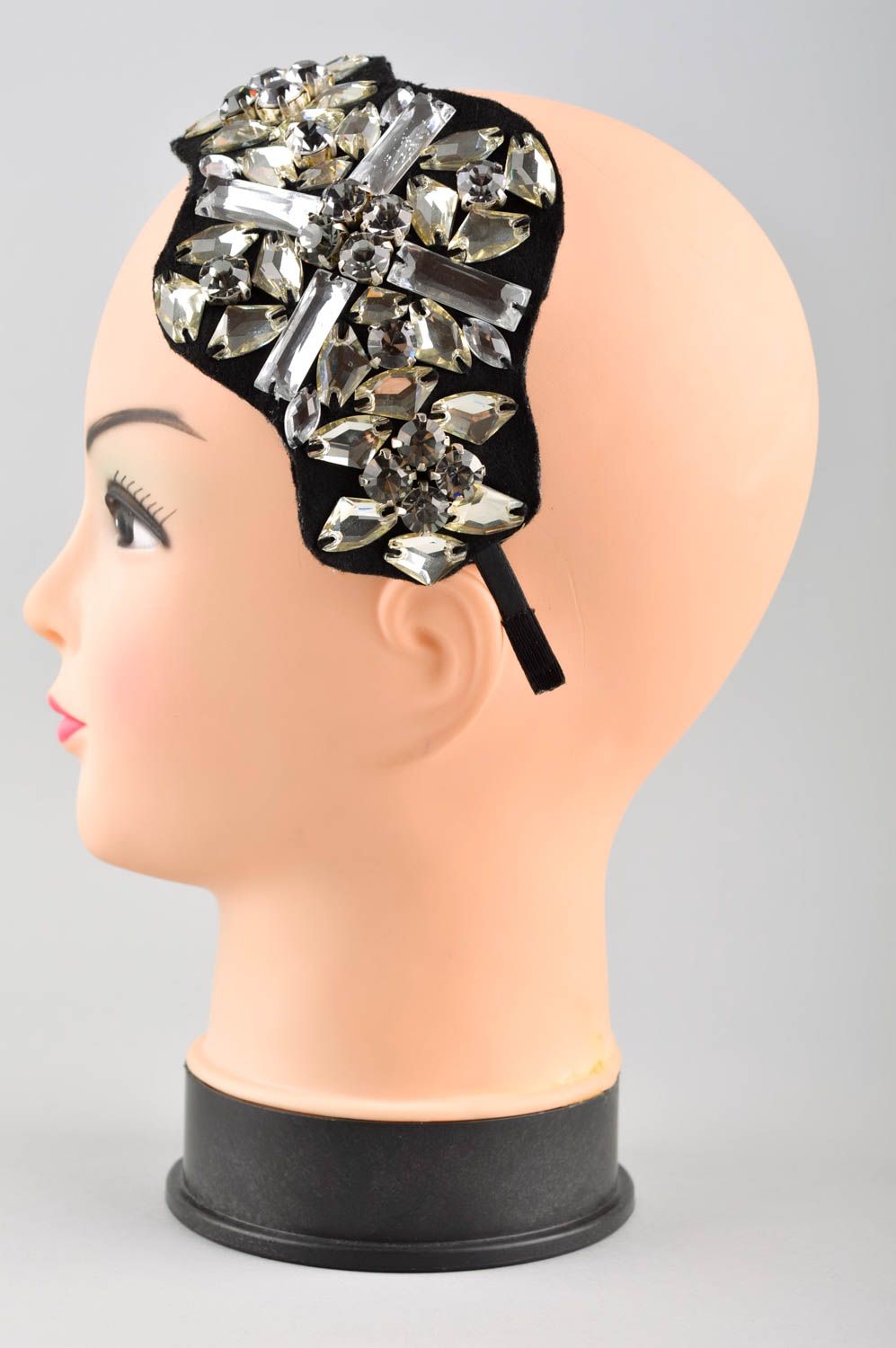 Vincha artesanal de metal con bordado adorno para el cabello regalo para chicas foto 2