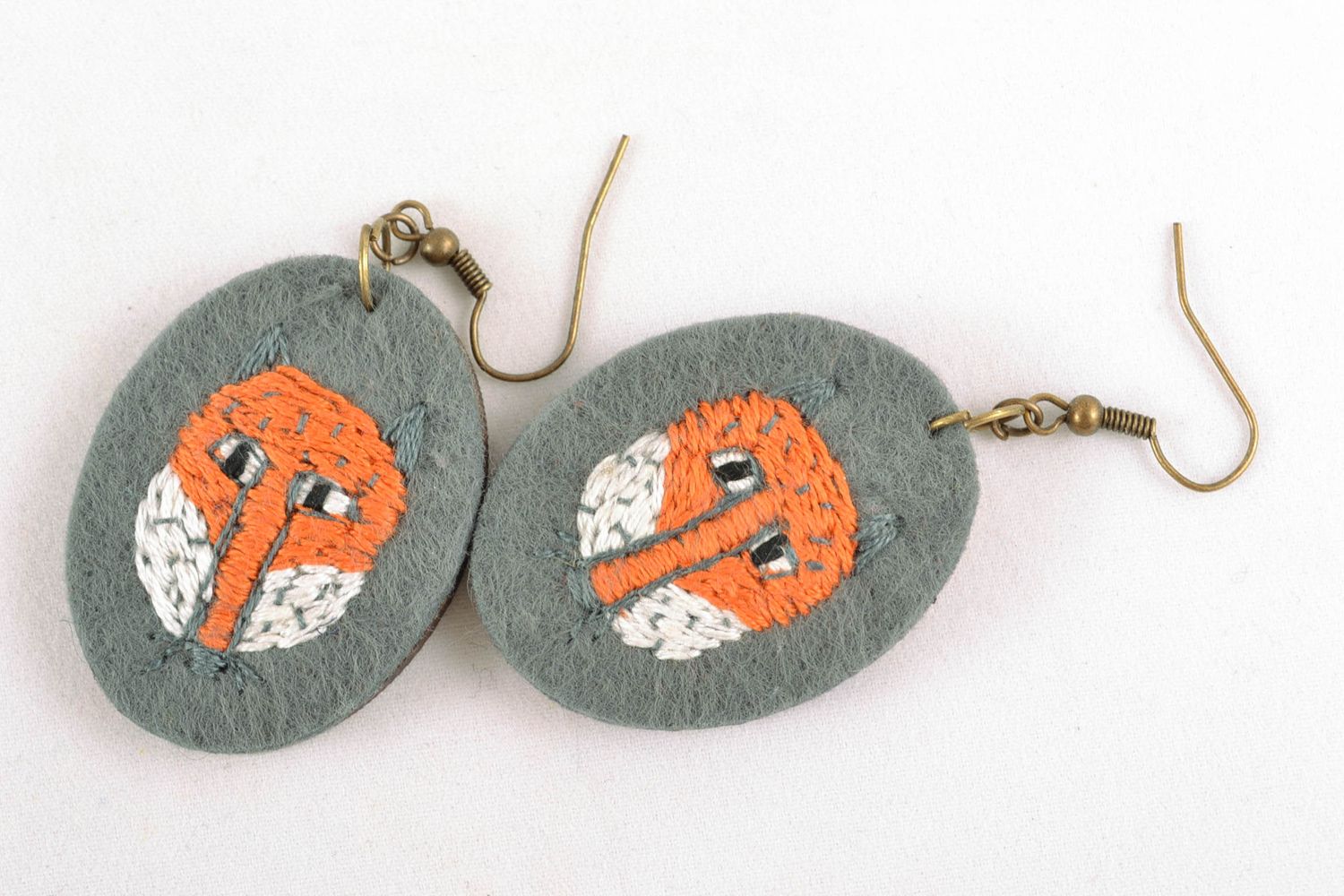 Handmade wooden earrings with satin stitch embroidery photo 4