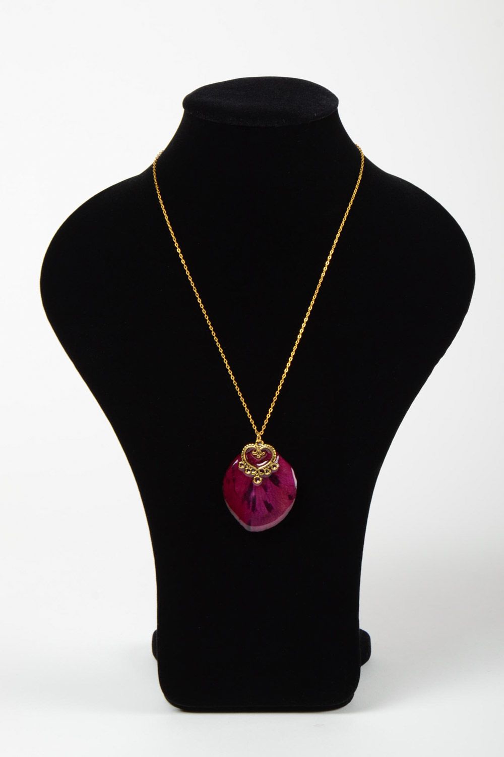 Handmade neck pendant on long chain with flower petal coated with epoxy photo 2
