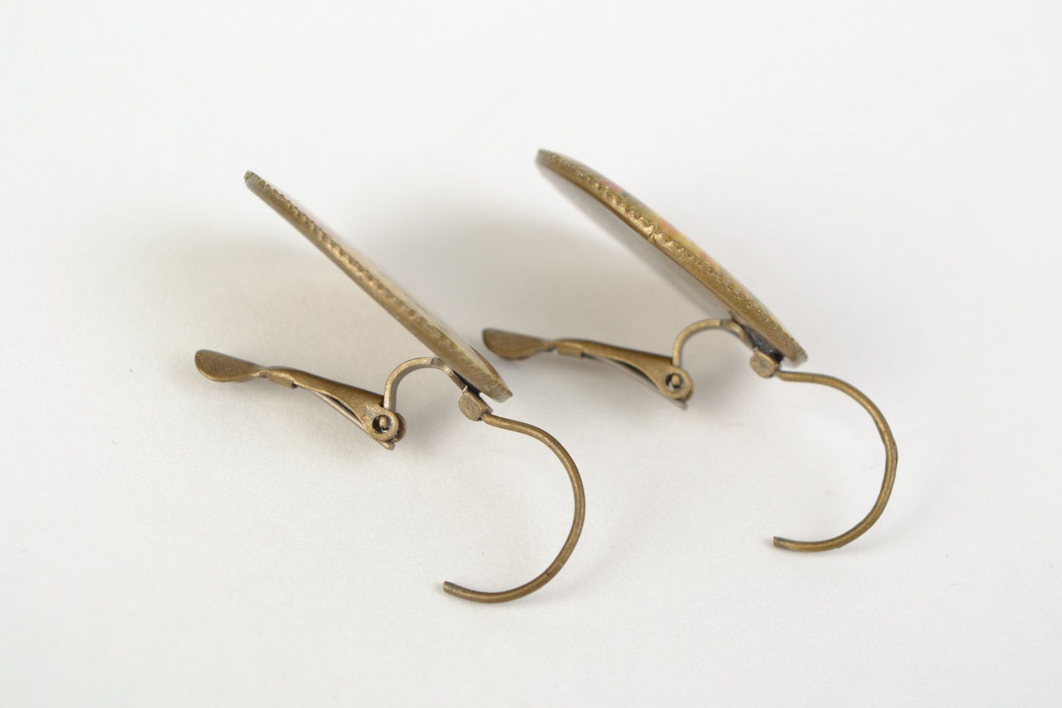 Lange originelle ovale Vintage Ohrringe aus Juwelierharz Herbst Handarbeit  foto 5