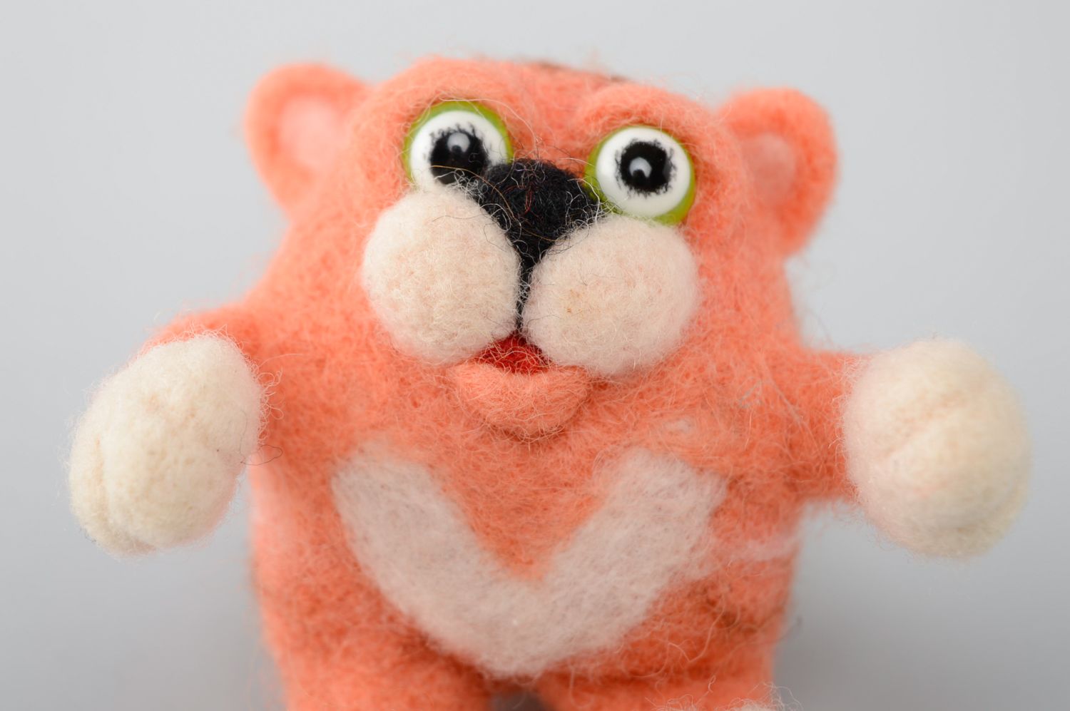 Small felted wool toy Cat photo 3