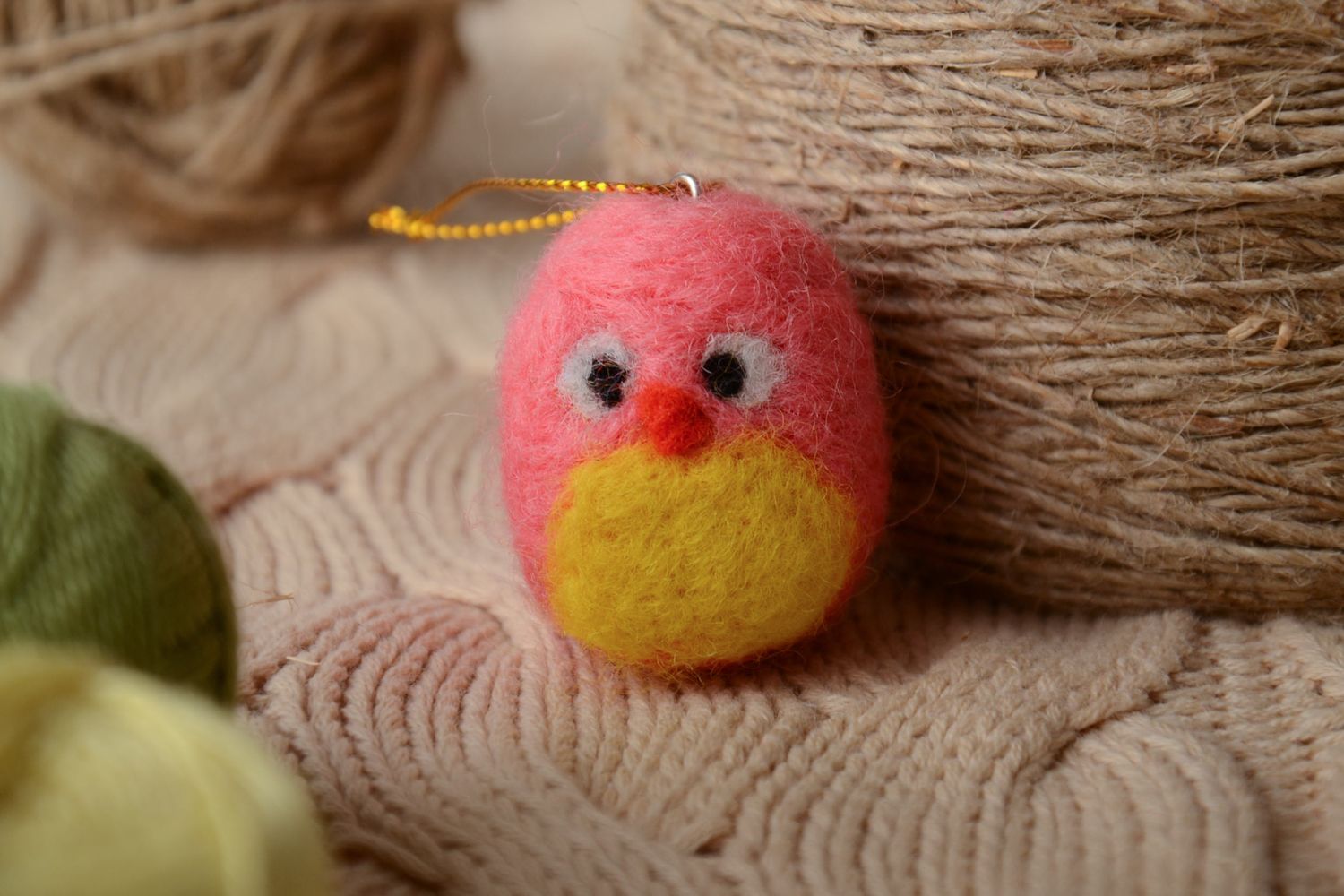 Small felted toy bird photo 1