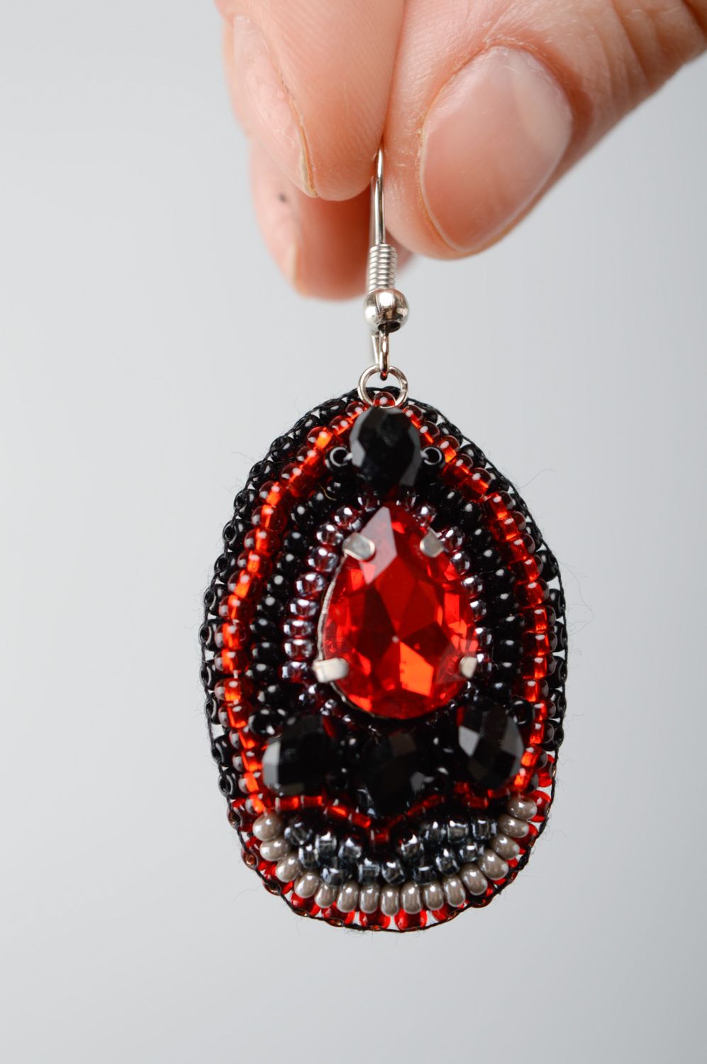 Beaded earrings on leather basis Black and Red photo 2
