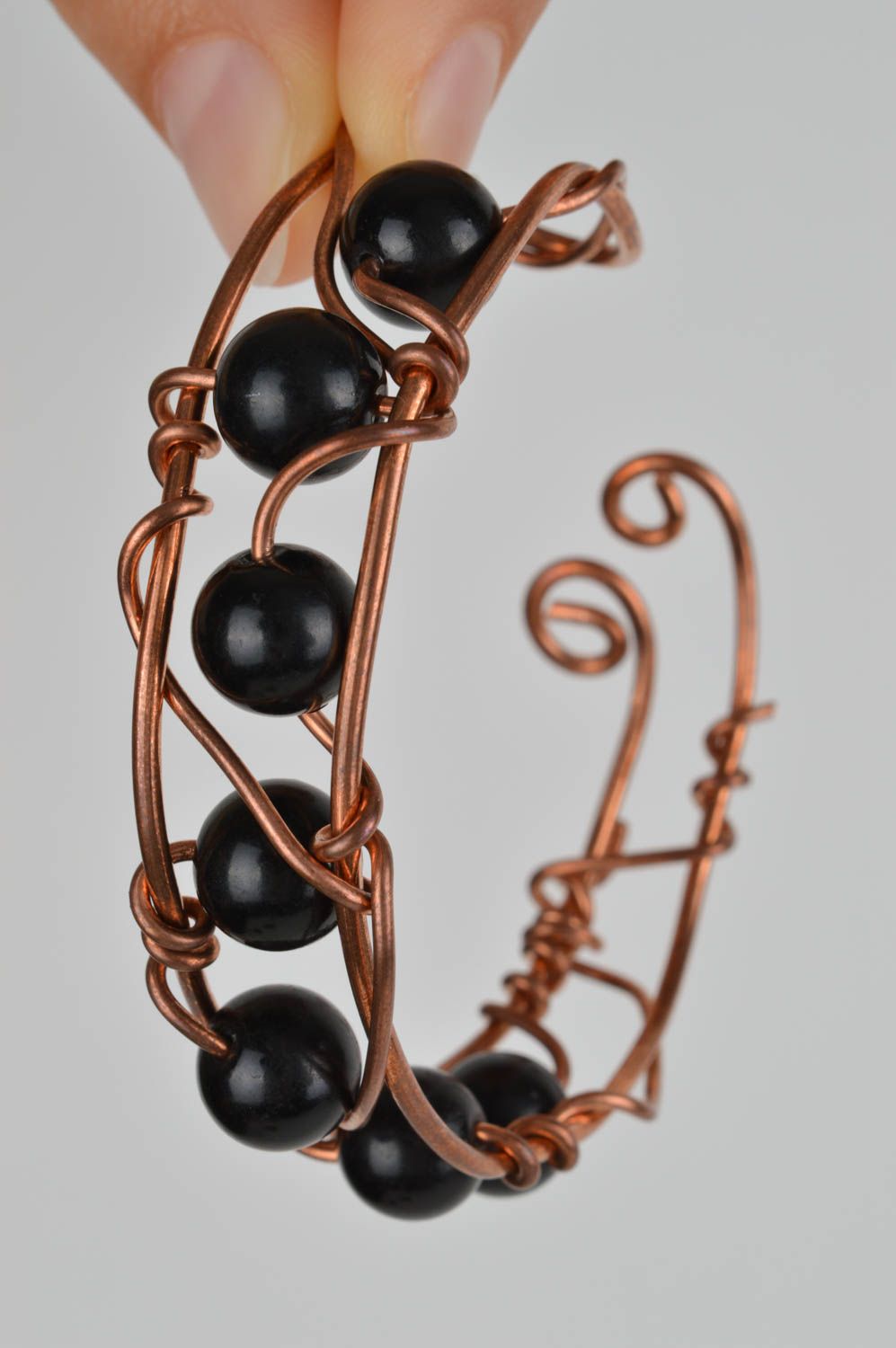 Kupfer Armband handgemachter Schmuck  Accessoire für Frauen mit schwarzen Perlen foto 3