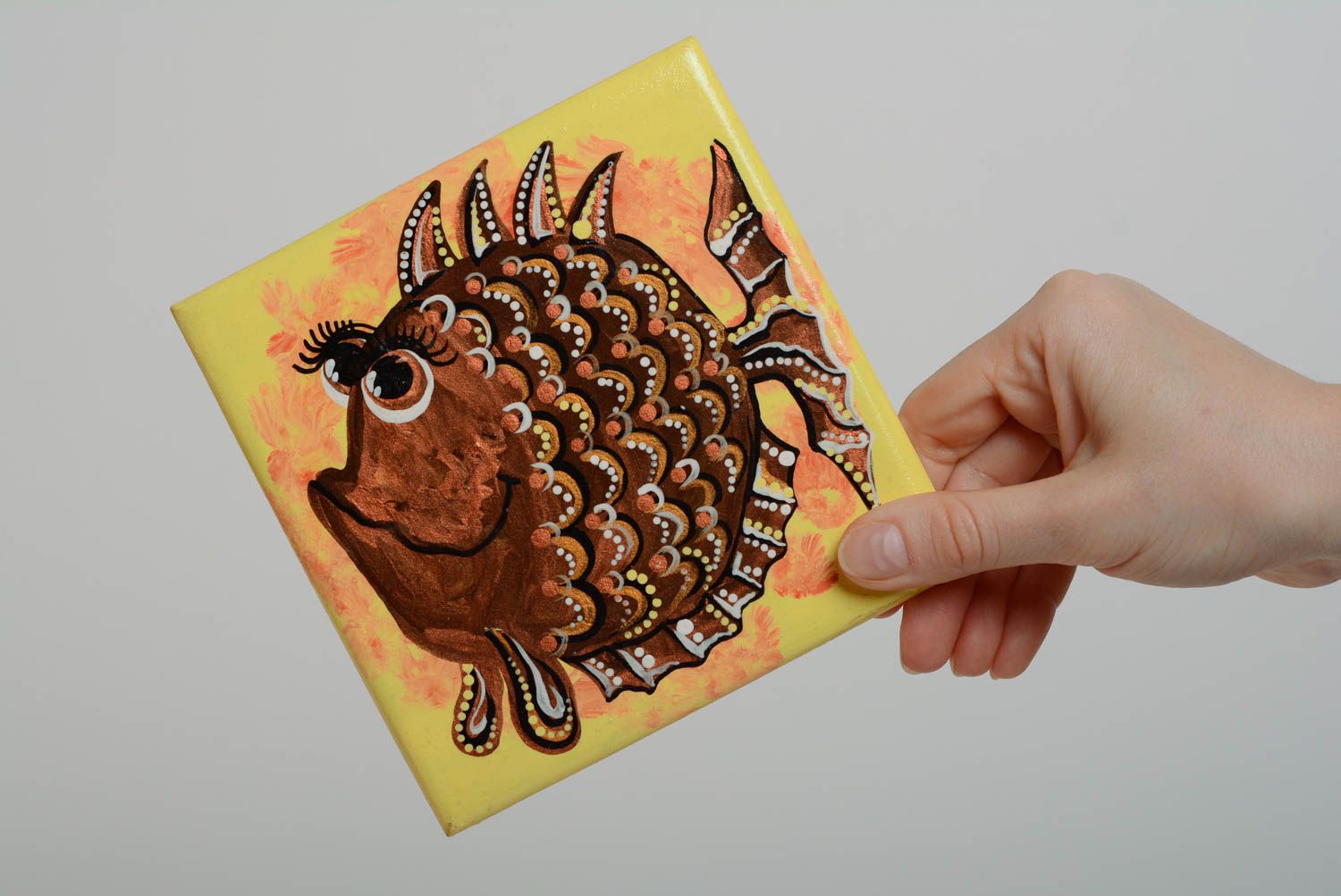Petit tableau peinture à l'acrylique en teintes brunes fait main poisson photo 5