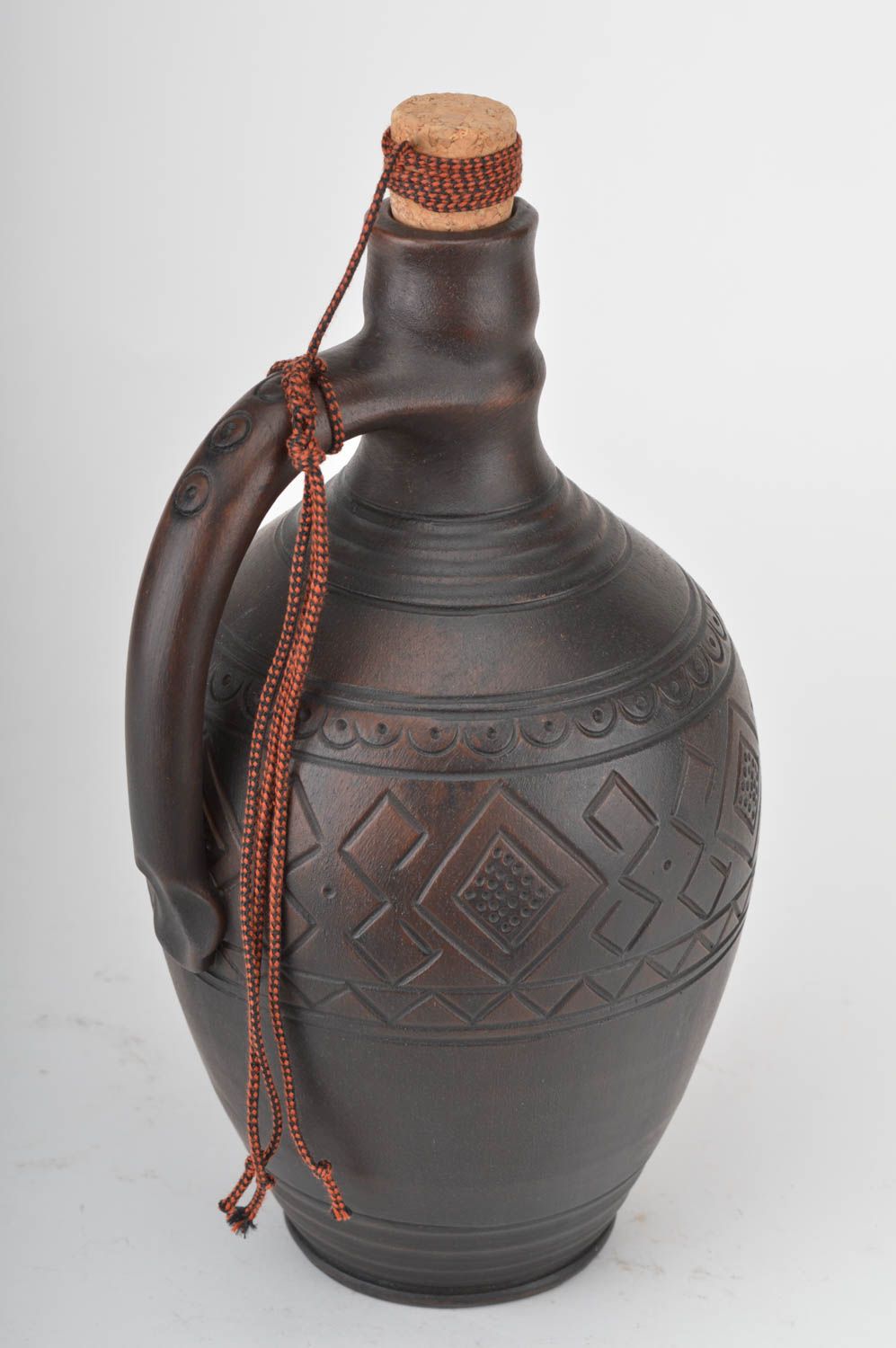 Botella cerámica con corcho decorativa artesanal marrón con ornamento 330 ml foto 5