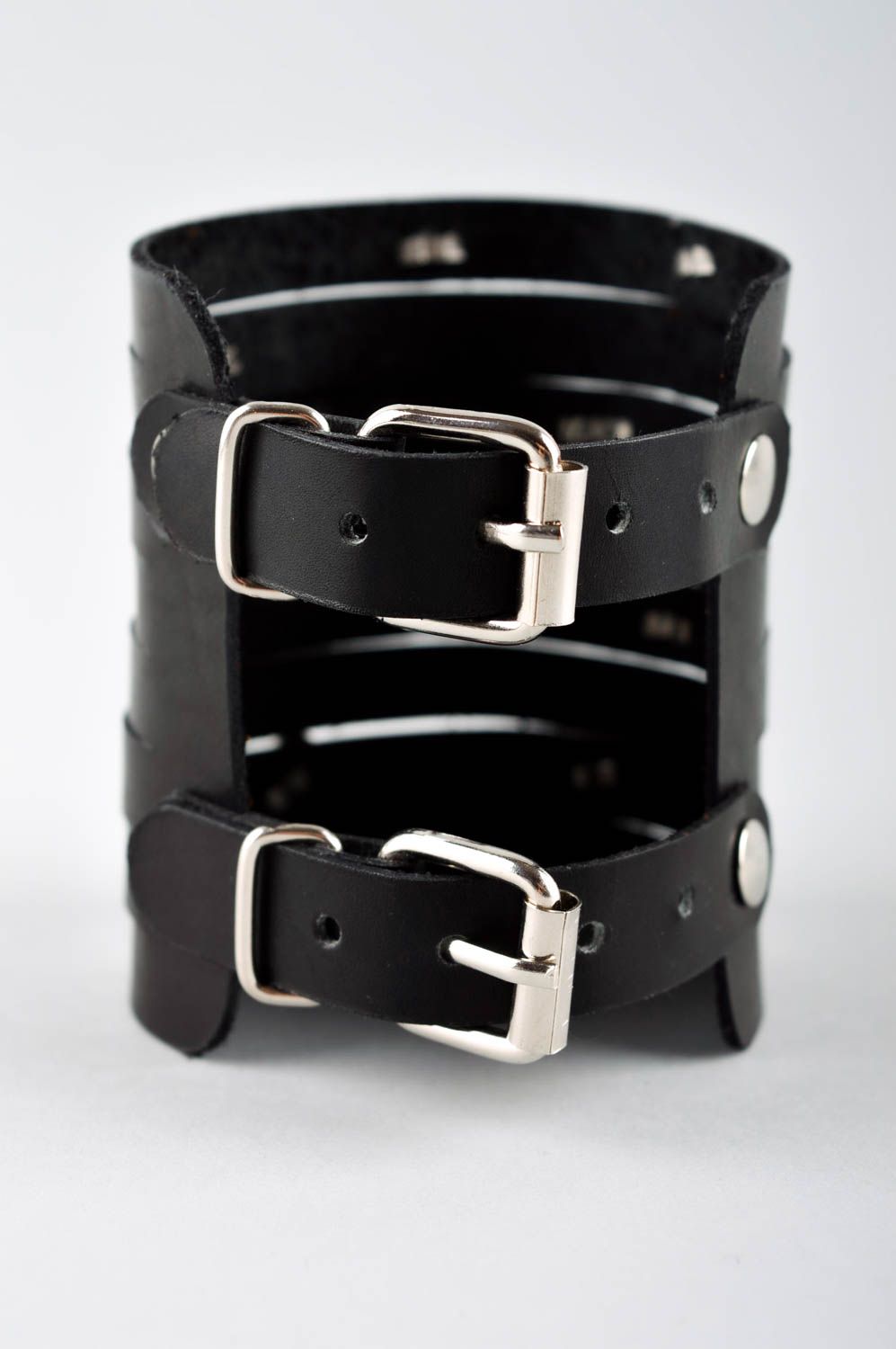 Bracelet en cuir noir Bijou fait main large éléments en métal Accessoire femme photo 4