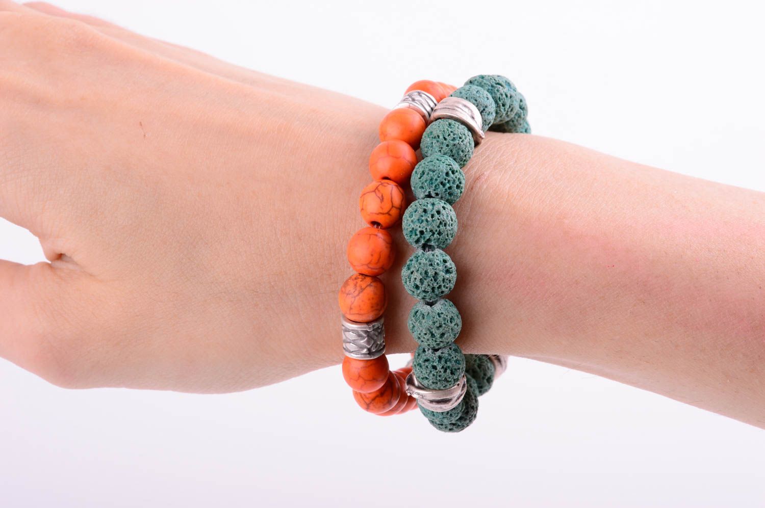 Набор браслетов из натуральных камней ручной работы 2 штуки зеленый и оранжевый  фото 4