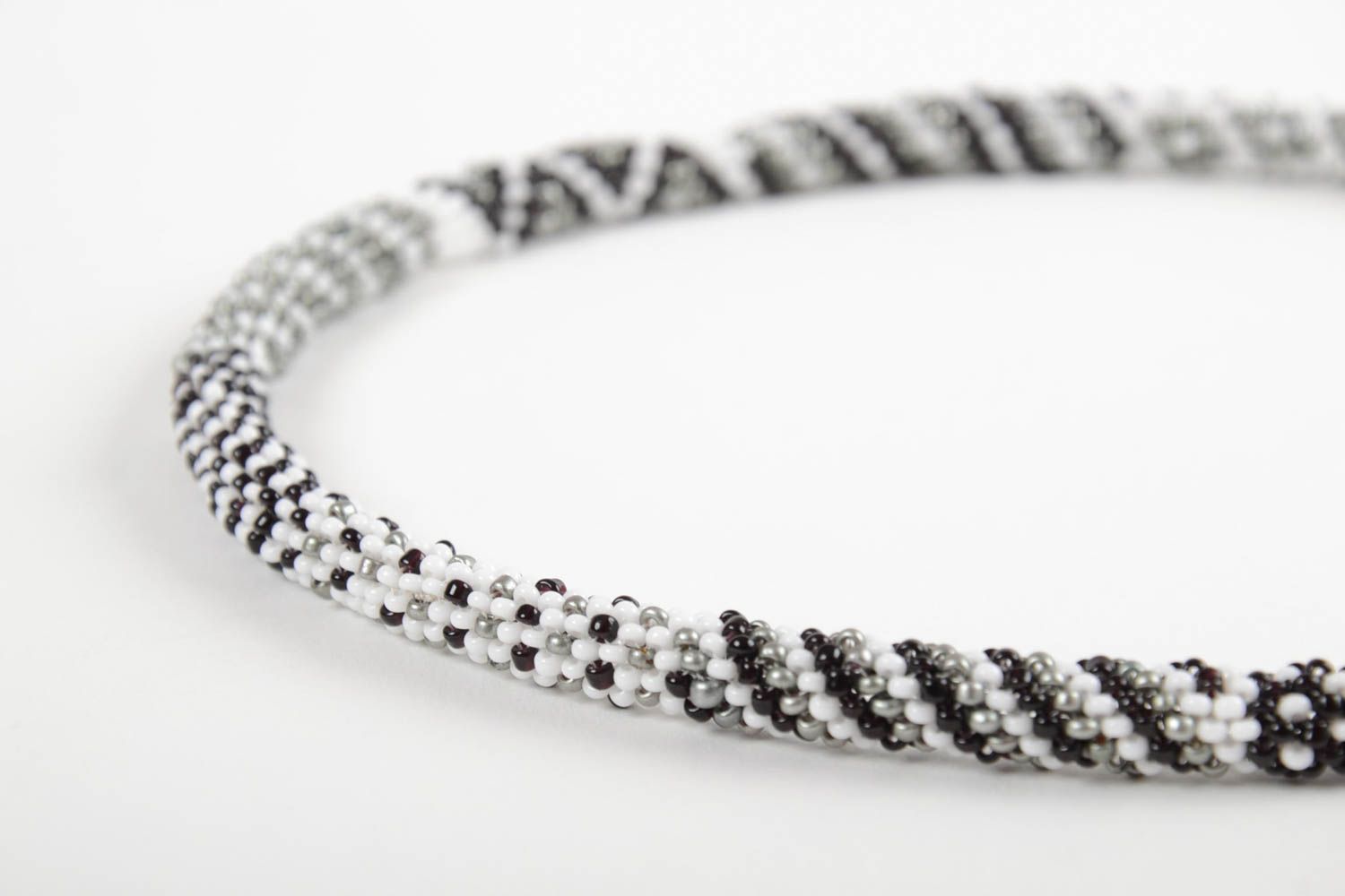 Collier spirale Bijou fait main Cadeau femme en perles de rocaille tchèques photo 3