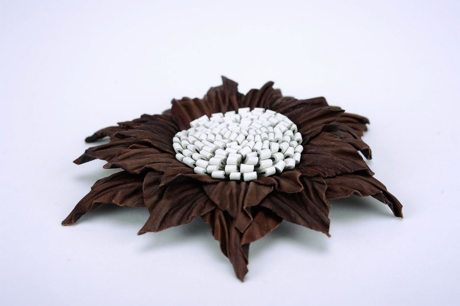 Leather Brooch Flower photo 1
