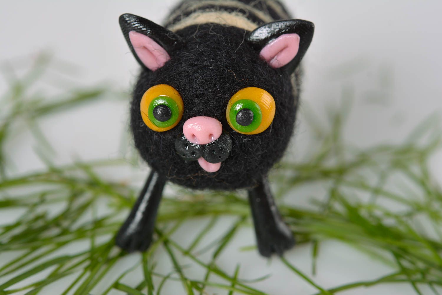 Woolen handmade toy stylish unusual statuette plastic figurine black cat photo 2