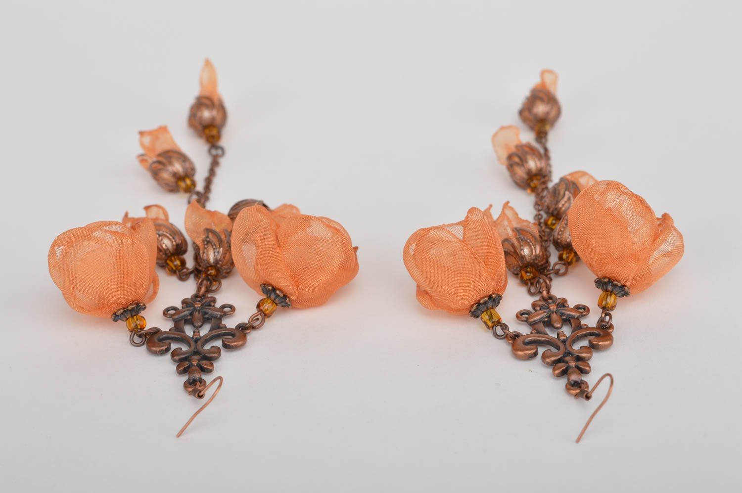 Boucles d'oreilles pendantes Bijoux fait main Cadeau pour femme fleurs en tissu photo 3