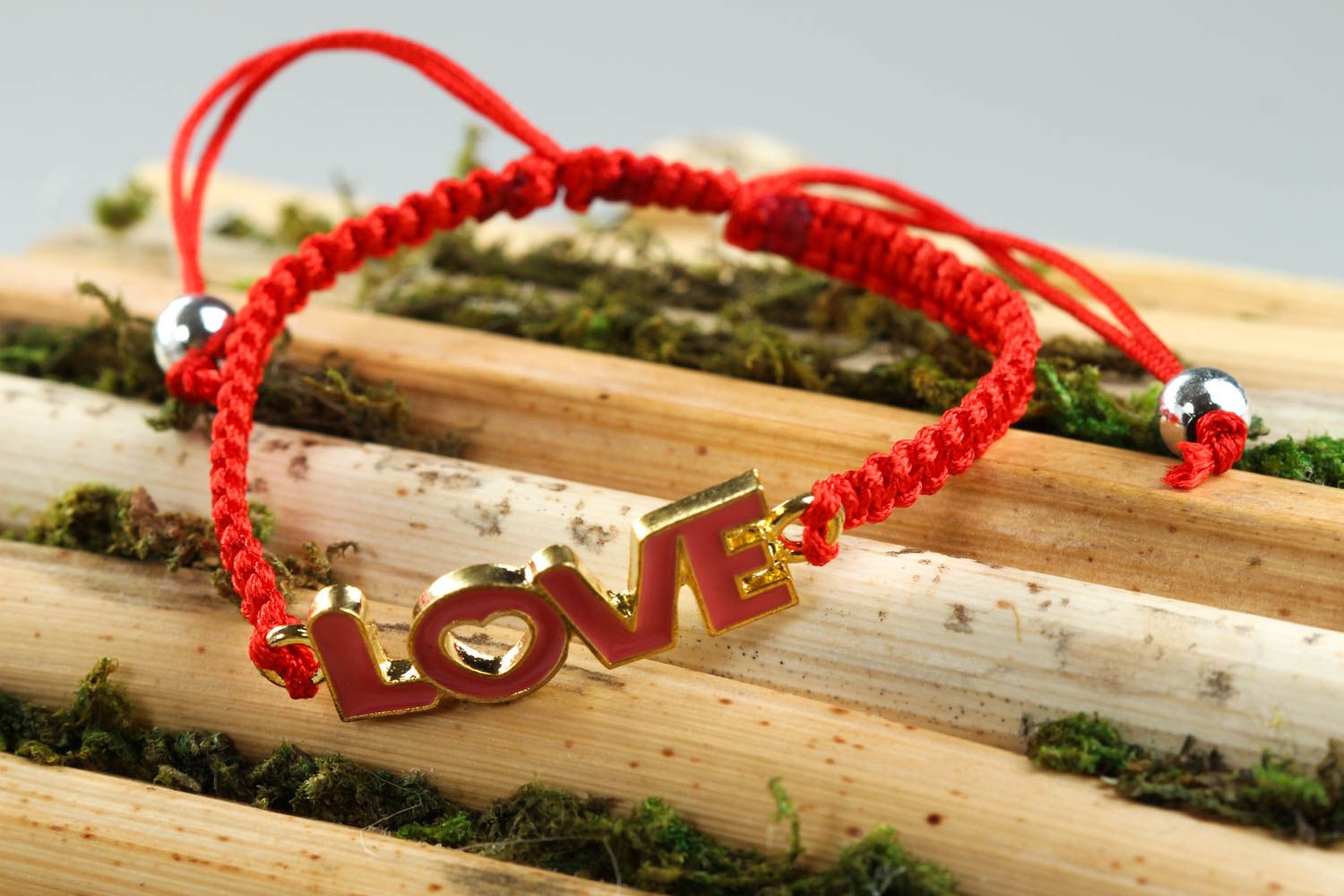 Модный браслет бижутерия ручной работы модное украшение Love красное на руку фото 1
