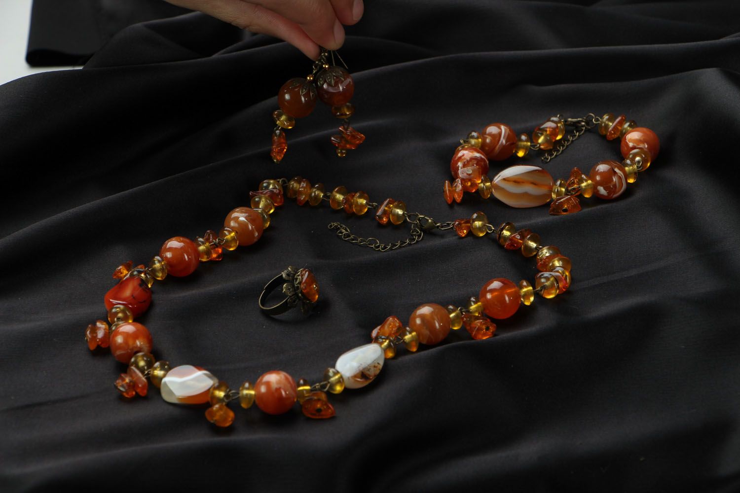 Jewelry set with amber and cornelian photo 4