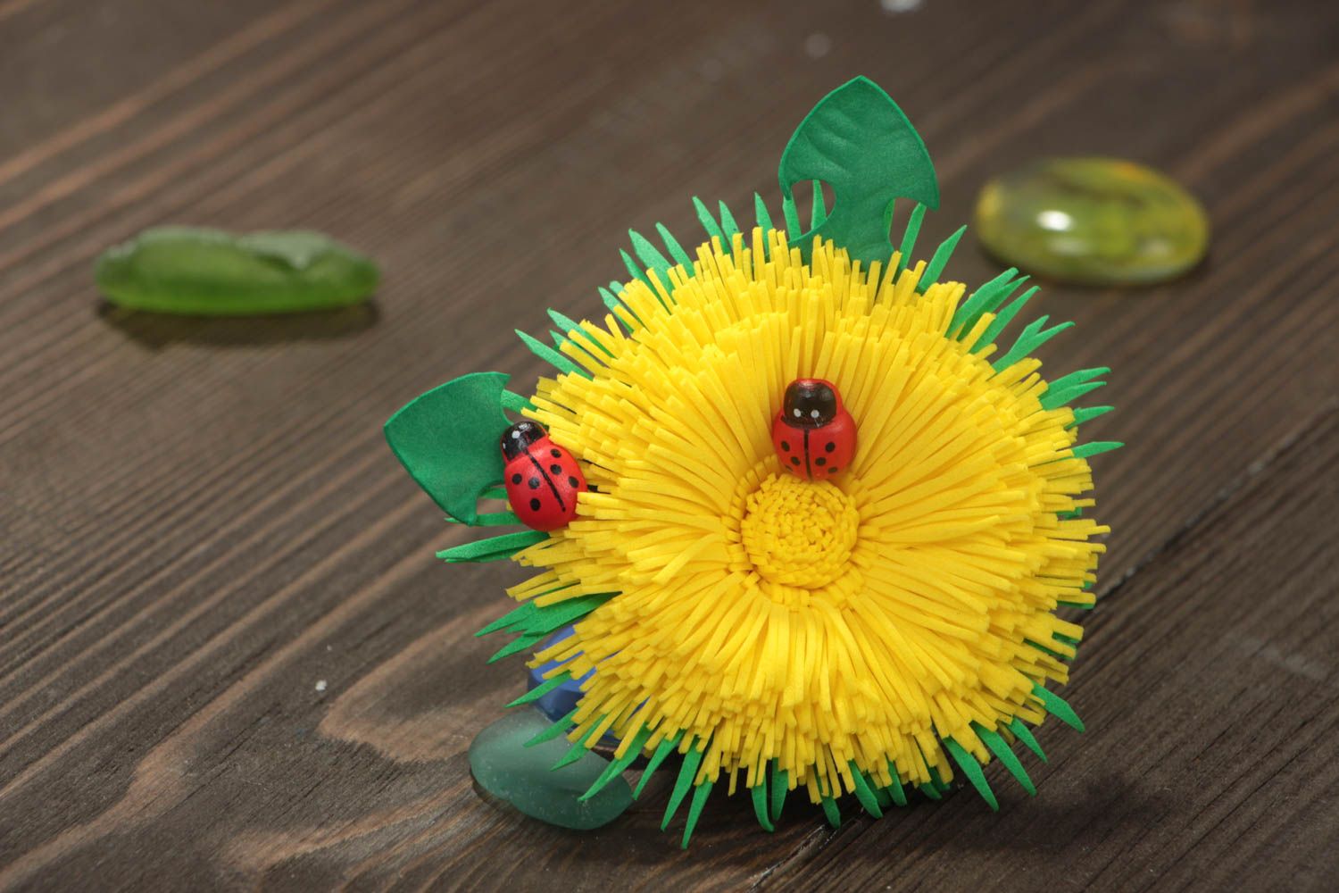 Gelber Stoff Haargummi aus Foamiran mit Blume handmade Accessoire foto 1