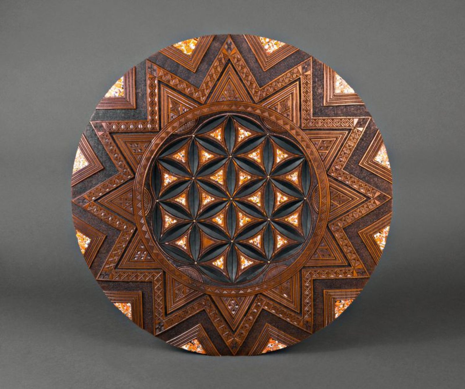 Decorative wooden wall plate photo 1